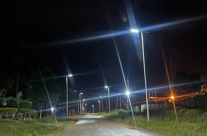 Iluminando el camino: farolas solares todo en uno al por mayor que transforman la infraestructura de transporte