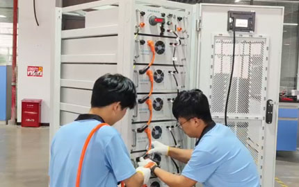 Instalación 14 del sistema comercial de almacenamiento de energía con batería de litio de 60 KWH