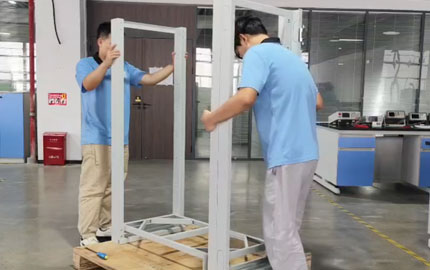 Instalación 2 del sistema comercial de almacenamiento de energía con batería de litio de 60 KWH