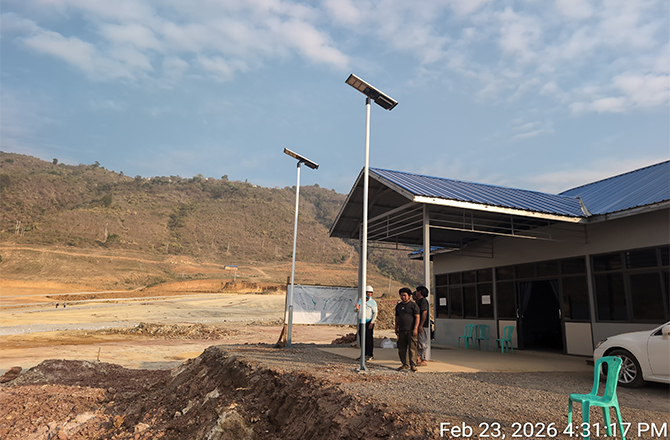 Caso de estudio del proyecto de farolas solares Anern Myanmar: Farolas solares todo en uno ajustables SLZ2 80W con LiFePO4, 700 unidades