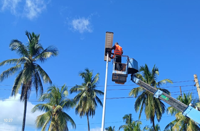 Proyecto de farola solar de 100 W Anern Tanzania SLZ