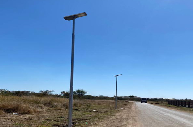 Proyecto de farola solar todo en uno Anern en Zimbabue
