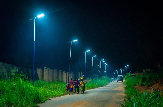 Las farolas SLV de Anern han recibido un alto reconocimiento en el mercado nigeriano